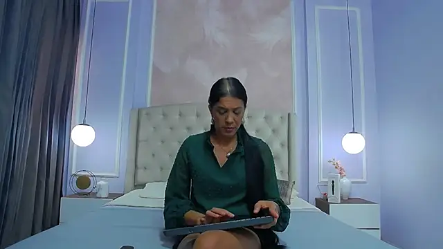 JoannaCox online show from 11/12/25, 07:46