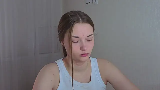 CharryClim online show from 11/16/25, 04:29