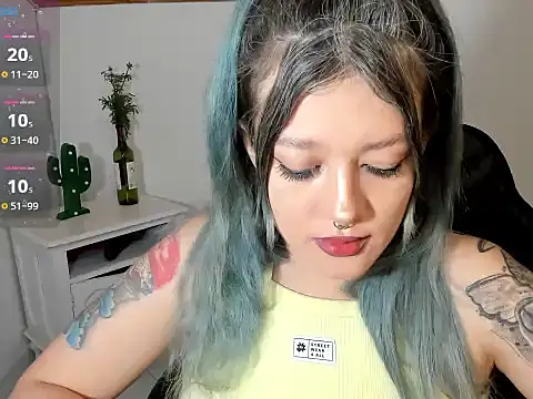 Snapshot of kat_apple chatting on 09/19/25, 02:46 kat apple online show from 09/19/25, 02:46