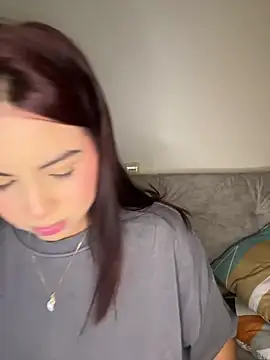 Snapshot of Zarah_Blare chatting on 12/12/24, 12:48 Zarah Blare online show from 12/12/24, 12:48