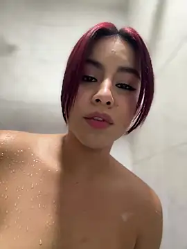 Snapshot of Zarah_Blare chatting on 02/17/25, 03:47 Zarah Blare online show from 02/17/25, 03:47