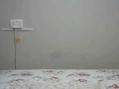 Cariepink online show from 10/25/25, 06:32