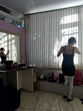 Irresistible24 online show from 11/11/25, 05:35