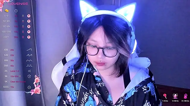 maydaykimmy online show from 10/28/25, 08:44