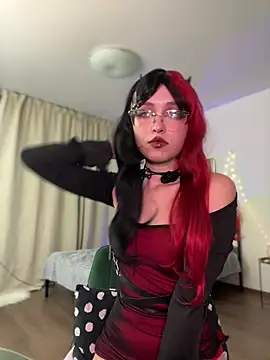 Snapshot of Evangeline_Lawrence_ chatting on 02/24/25, 04:15 Evangeline Lawrence online show from 02/24/25, 04:15