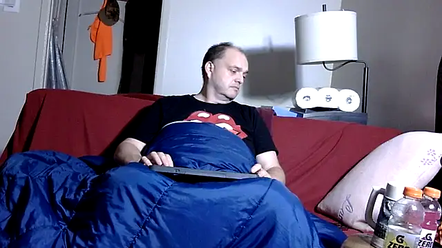 Snapshot of caressonnous chatting on 11/10/25, 12:53 caressonnous online show from 11/10/25, 12:53