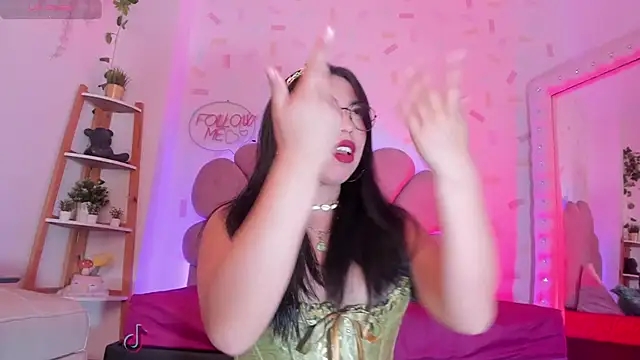 evelyn evans 1 online show from 11/09/25, 05:06