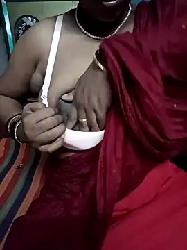 Priya hotgirl23 online show from 09/30/25, 12:15