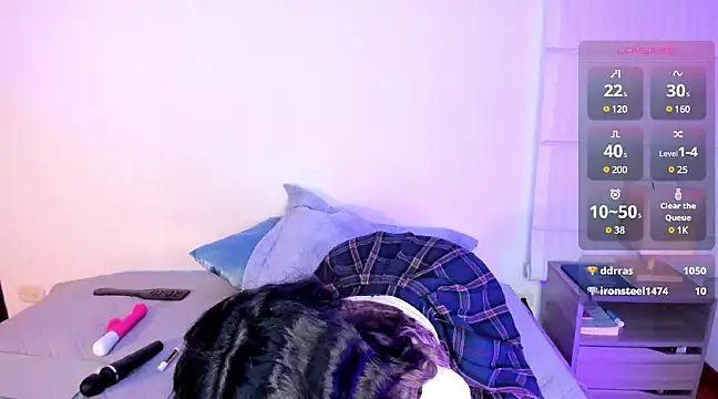 Snapshot of summer_holiday chatting on 12/05/24, 08:22 summer holiday online show from 12/05/24, 08:22