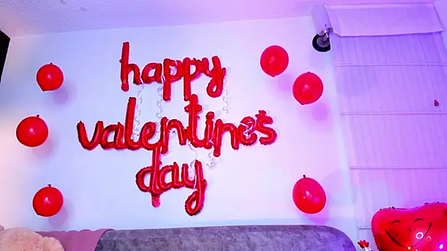 Snapshot of summer_holiday chatting on 02/14/25, 09:13 summer holiday online show from 02/14/25, 09:13