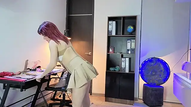 Snapshot of xalicesfantasyx chatting on 11/11/25, 12:10 xalicesfantasyx online show from 11/11/25, 12:10