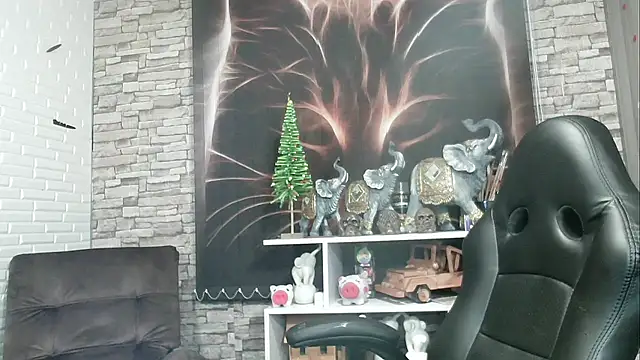 charlotedoll online show from 01/01/25, 03:13