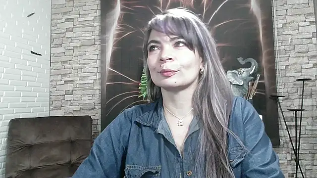 charlotedoll online show from 01/01/25, 06:15