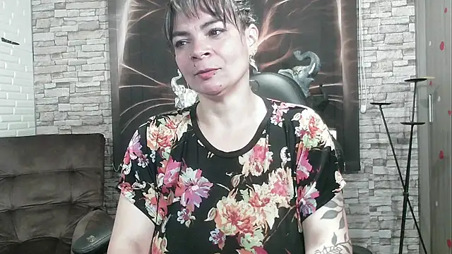 charlotedoll online show from 02/15/25, 04:58