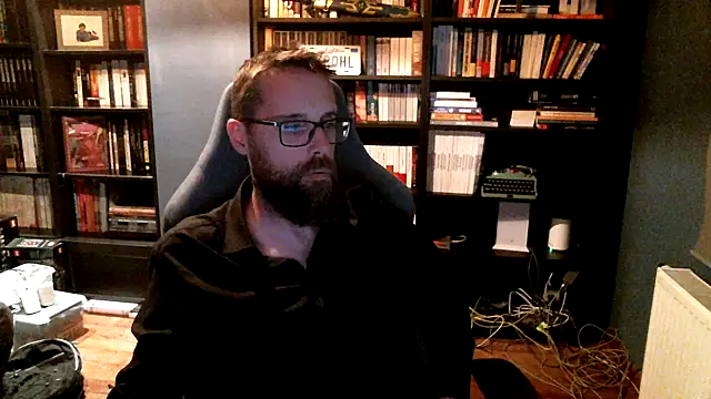 MeSteff online show from 10/12/25, 05:23