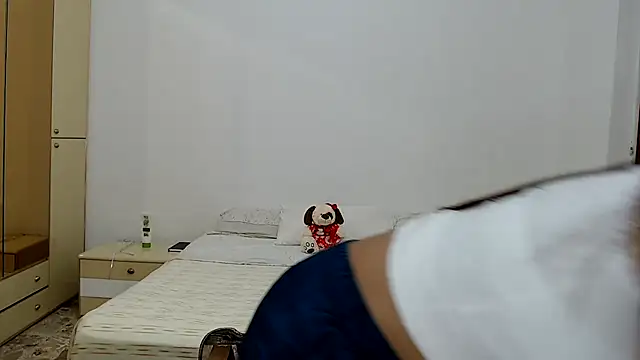 ZajiraShane online show from 10/09/25, 08:23