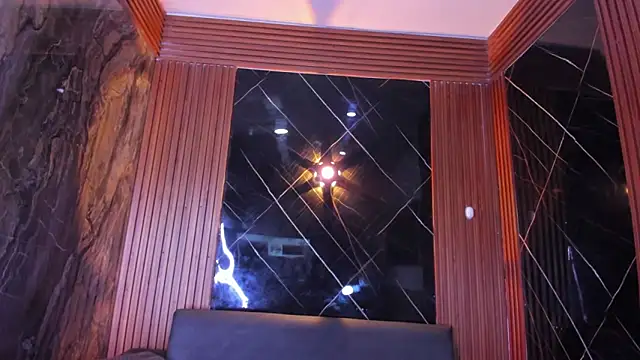 liam genner  online show from 11/19/25, 08:31