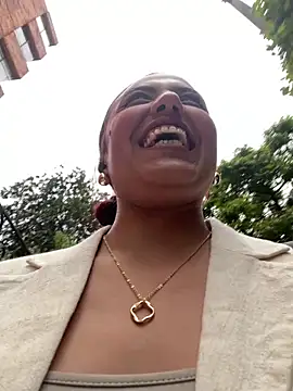 Snapshot of veronicaxx69 chatting on 12/31/24, 08:45 veronicaxx69 online show from 12/31/24, 08:45