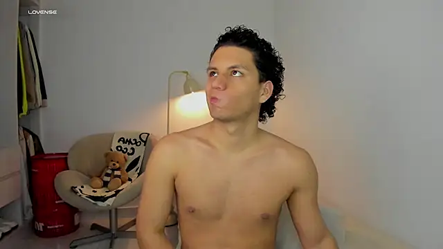 Curlblue online show from 10/28/25, 06:50