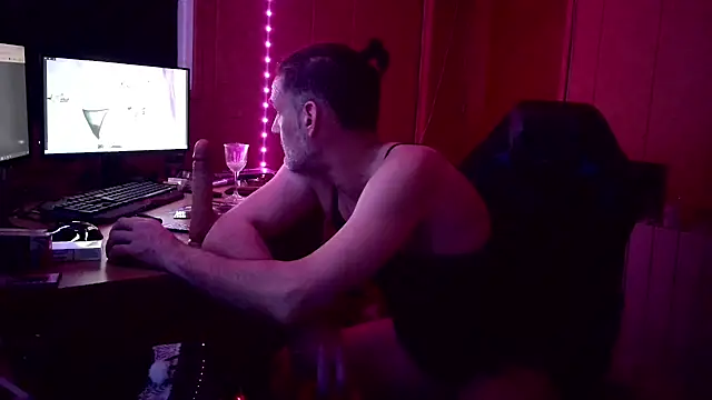 Lia Y PatrickX online show from 12/17/24, 04:43