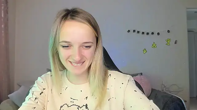 Snapshot of RouseReed chatting on 11/02/25, 07:33 RouseReed online show from 11/02/25, 07:33