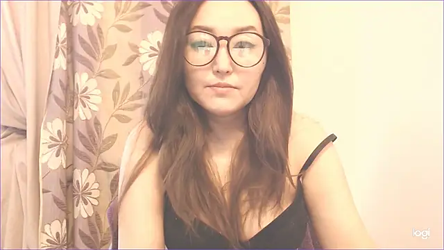 Snapshot of hrnyteacher chatting on 01/14/25, 06:56 hrnyteacher online show from 01/14/25, 06:56