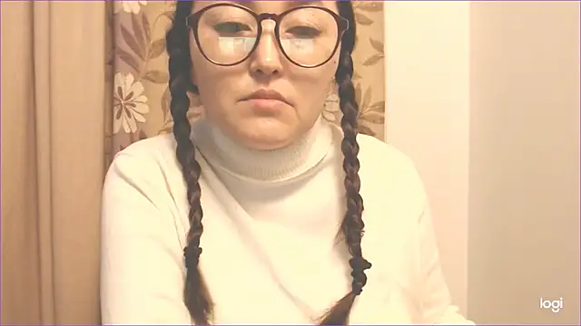 Snapshot of hrnyteacher chatting on 02/14/25, 05:14 hrnyteacher online show from 02/14/25, 05:14