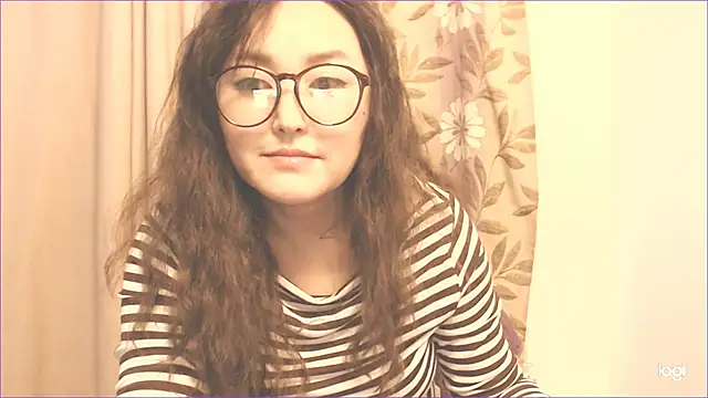 Snapshot of hrnyteacher chatting on 03/07/25, 02:56 hrnyteacher online show from 03/07/25, 02:56