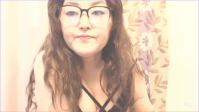 Snapshot of hrnyteacher chatting on 03/14/25, 07:37 hrnyteacher online show from 03/14/25, 07:37