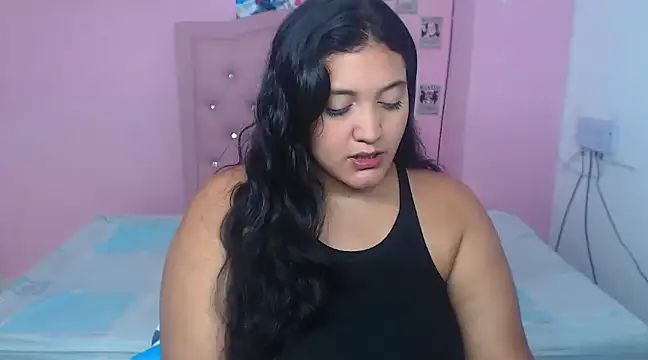 Snapshot of melody-tarly chatting on 02/15/25, 01:53 melody-tarly online show from 02/15/25, 01:53