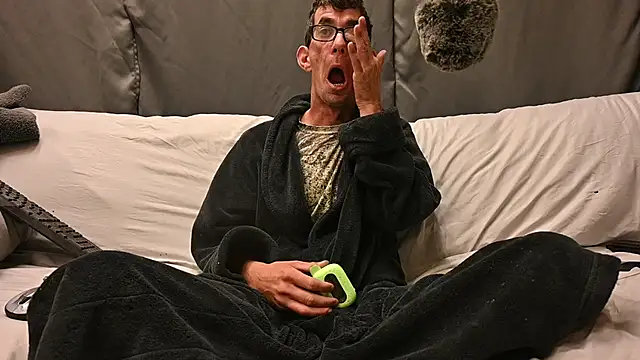 joeiandola online show from 10/04/25, 05:22