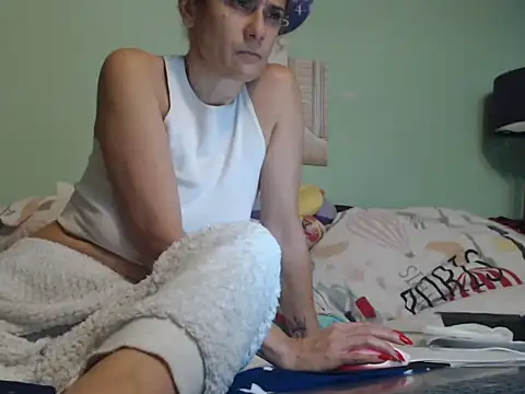 Snapshot of SexyGioconda chatting on 02/08/25, 05:50 SexyGioconda online show from 02/08/25, 05:50
