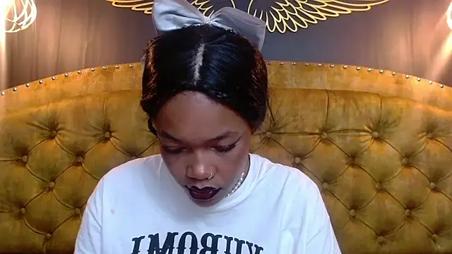 CrystalBrooke3x online show from 12/18/24, 08:57