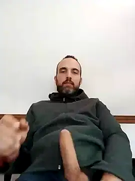 leon3875 online show from 12/02/24, 03:25