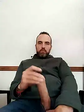 leon3875 online show from 12/04/24, 03:32