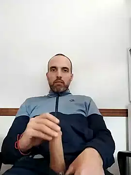 leon3875 online show from 12/13/24, 03:54