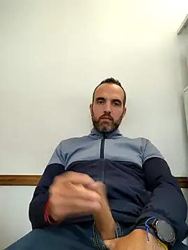 leon3875 online show from 03/05/25, 03:29