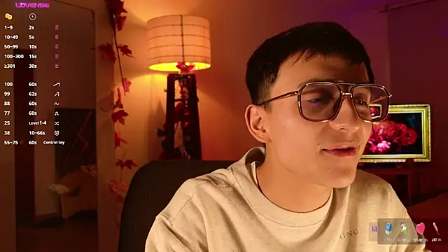 Snapshot of Mr_evan1 chatting on 12/30/24, 04:40 Mr evan1 online show from 12/30/24, 04:40