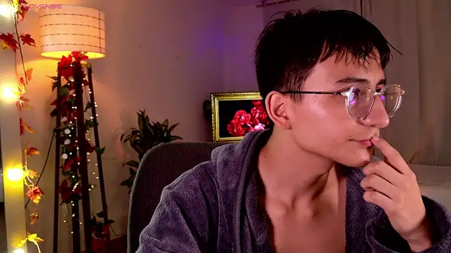 Snapshot of Mr_evan1 chatting on 02/25/25, 12:55 Mr evan1 online show from 02/25/25, 12:55