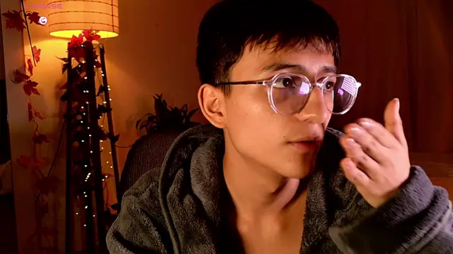 Snapshot of Mr_evan1 chatting on 02/26/25, 02:25 Mr evan1 online show from 02/26/25, 02:25