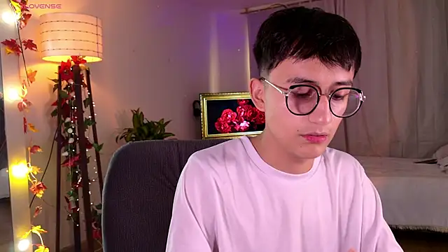 Snapshot of Mr_evan1 chatting on 03/02/25, 02:10 Mr evan1 online show from 03/02/25, 02:10
