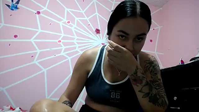 Snapshot of Gisella_chaud chatting on 11/18/25, 04:33 Gisella chaud online show from 11/18/25, 04:33