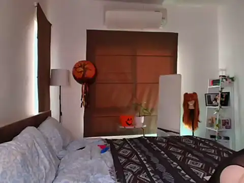 juicyshow  online show from 10/15/25, 01:06