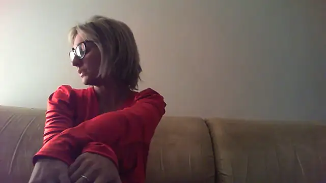 Snapshot of sexy_blondie92 chatting on 01/16/25, 10:44 sexy blondie92 online show from 01/16/25, 10:44