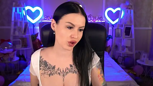 AmberDismond online show from 02/11/25, 01:41
