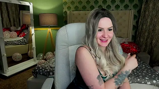 AmberDismond online show from 02/17/25, 01:58