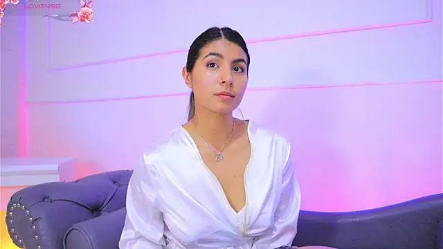 Snapshot of ShelleyMorell chatting on 01/09/25, 04:17 ShelleyMorell online show from 01/09/25, 04:17
