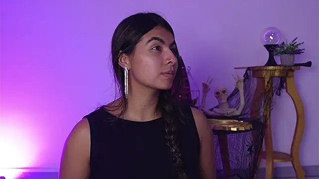 ShelleyMorell online show from 10/24/25, 02:35