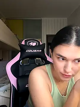 Julietta a online show from 11/20/25, 07:30