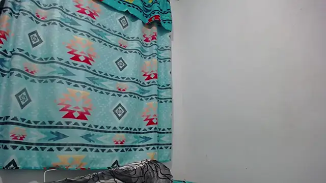 Snapshot of GiveLove1 chatting on 01/08/25, 12:17 GiveLove1 online show from 01/08/25, 12:17